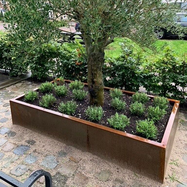 Fioriera in acciaio Corten saldata Montana 200 x 100 x 40 cm