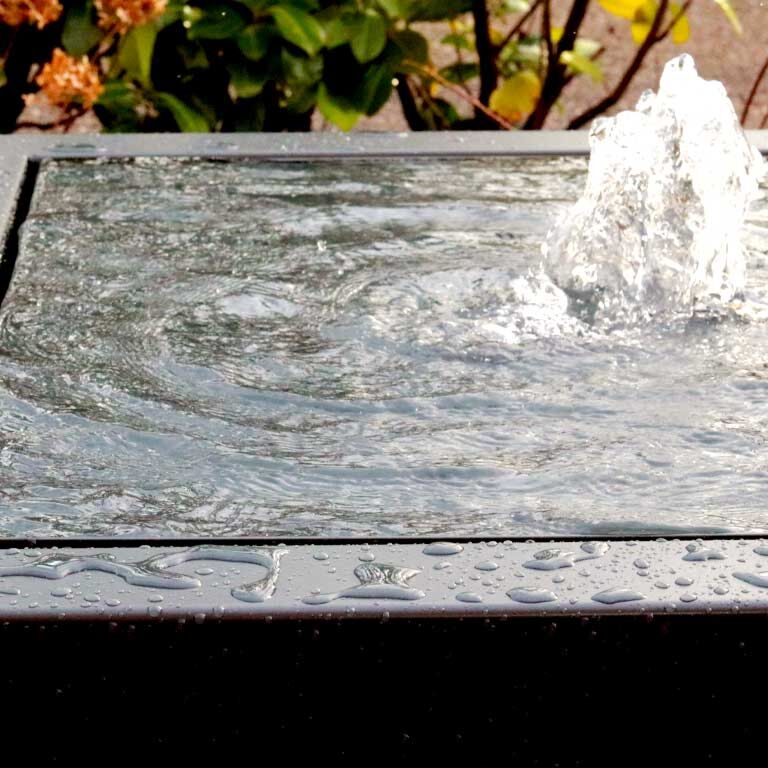 Specchio d'acqua in alluminio 120 x 120 x 40 cm